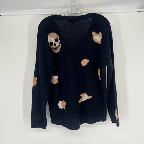 Skull Cashmere 100% Cashmere Navy Leopard Lightweight Knit V Neck Sweater Small - Picture 8 of 8